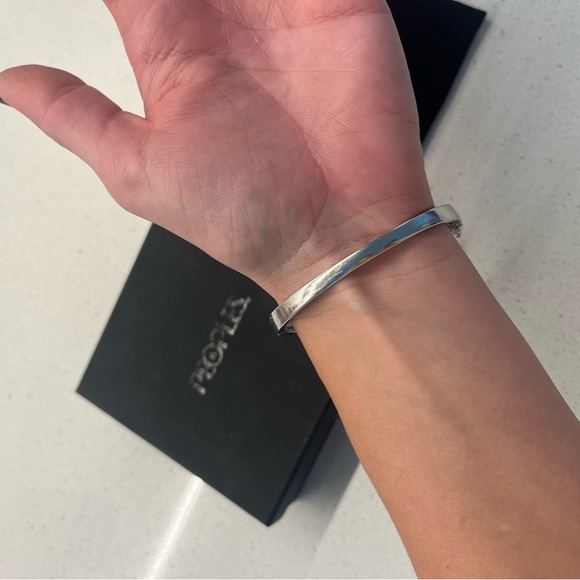 Peoples Diamond Silver bracelet - Picture 6 of 9